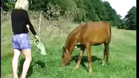 Người đàn ông làm ph ...