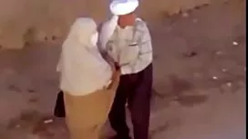 Mẹ một bo chong con  ...