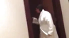 Cậu bé, hình xăm, mộ ...