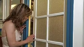 Cynthia có thấy hình ...