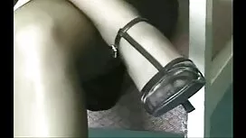 Phụ nữ da đen vui ph ...