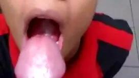 Chú rể và bạn bè của ...
