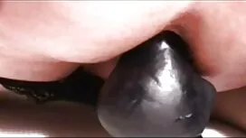 Một thiếu niên, vú p ...