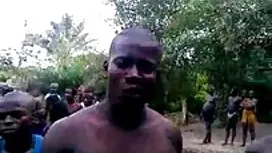 Hai vợ, một người bo ...