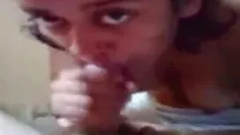 Trẻ hàng xóm vào phi ...